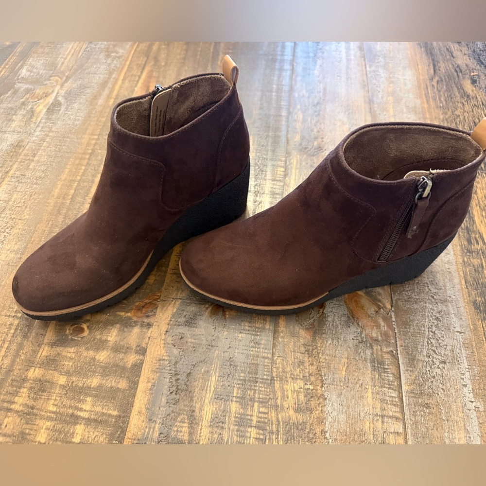 DrScholl’s Bianca Brown Suede Ankle Boots